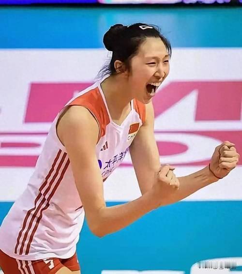 说吴梦洁一个人打垮了日本队，有些言过其实，不过吴梦洁确实为中国女排夺冠立下了汗马