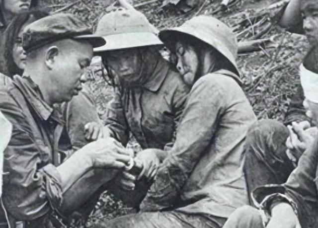 1979年3月16日，22万大军全部撤回国内，对越自卫反击战正式结束。举国欢庆，