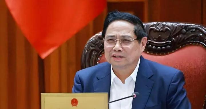 越南的算盘，直接落空！10月14日，越南多家媒体同步放出猛料：南北高铁可研报