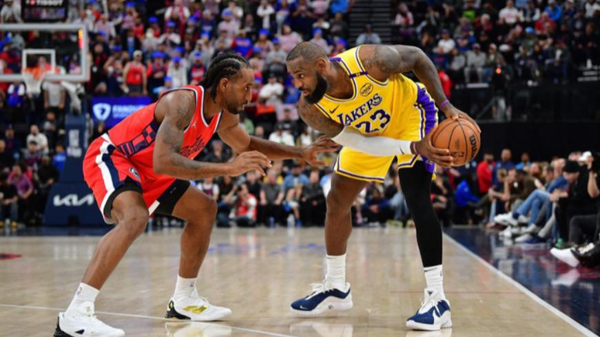 31分狂胜+30分惨败！湖人成NBA最神奇球队，总冠军悬念再起