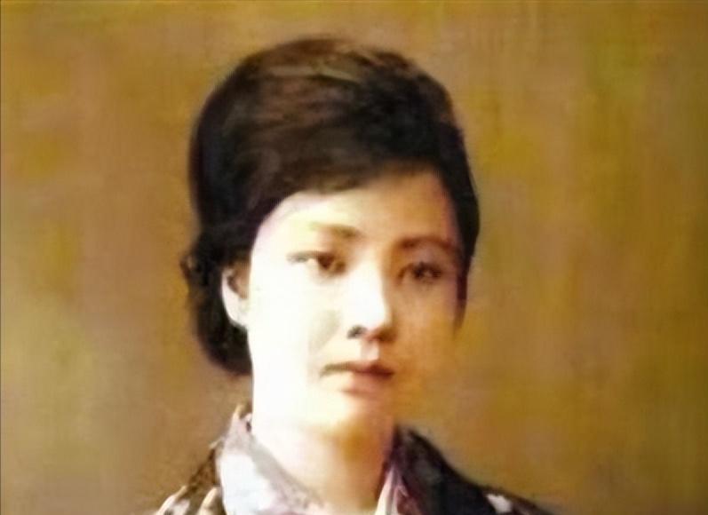 1928年，日本富家女不顾家人反对，远嫁数学家苏步青。哪料，日军侵华期间，富家女