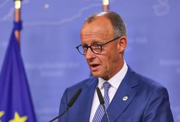 中国出手反制美国后，欧盟态度变了，忙不迭约中方坐下来谈谈前脚刚把10家美国实体