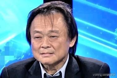 曾经自诩台独分子的王世坚，现在看起来也不是铁板一块了，看来这首由其“作词”、被大