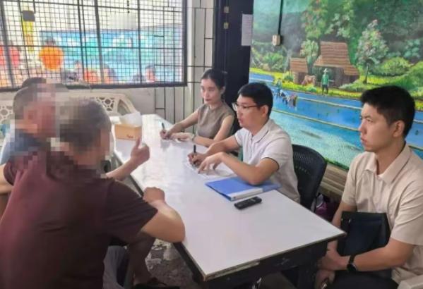 菲律宾军方突然出手，联合执法部门突袭了棉兰老岛的一家华裔钢铁厂，当场带走69名中