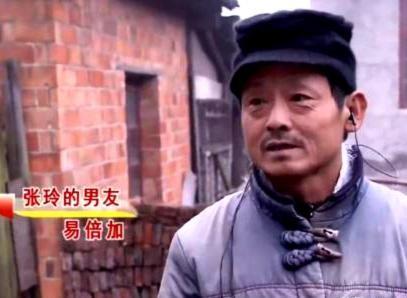 2015年寒冬，一位来自湖南的妙龄女大学生，品学兼优、容貌出众，却痴恋上年过半百