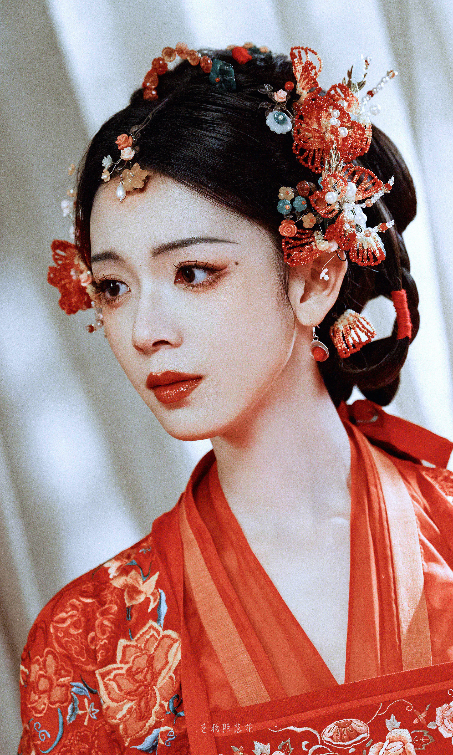 陈瑶《狐妖小红娘·月红篇》律笺文☽壁纸-嫁衣​​​