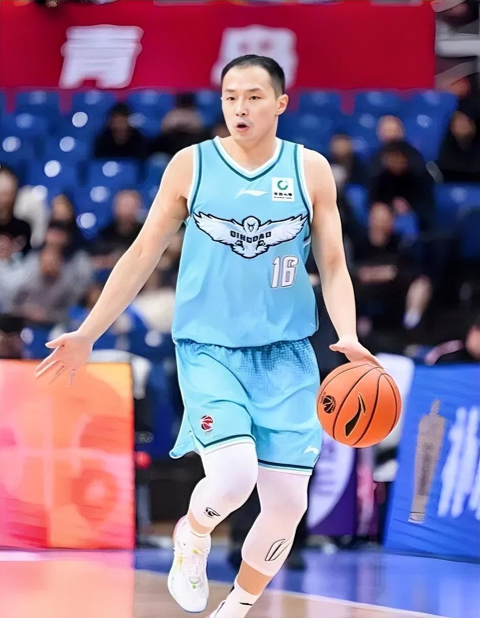 脸都不要了[捂脸哭]，青岛70-87不敌北京，这4位球员必须为输球负责！