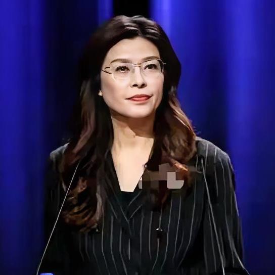 中国国民党主席郑丽文与那位国民党籍所谓“台中市长”卢秀燕的最大区别就在于：郑