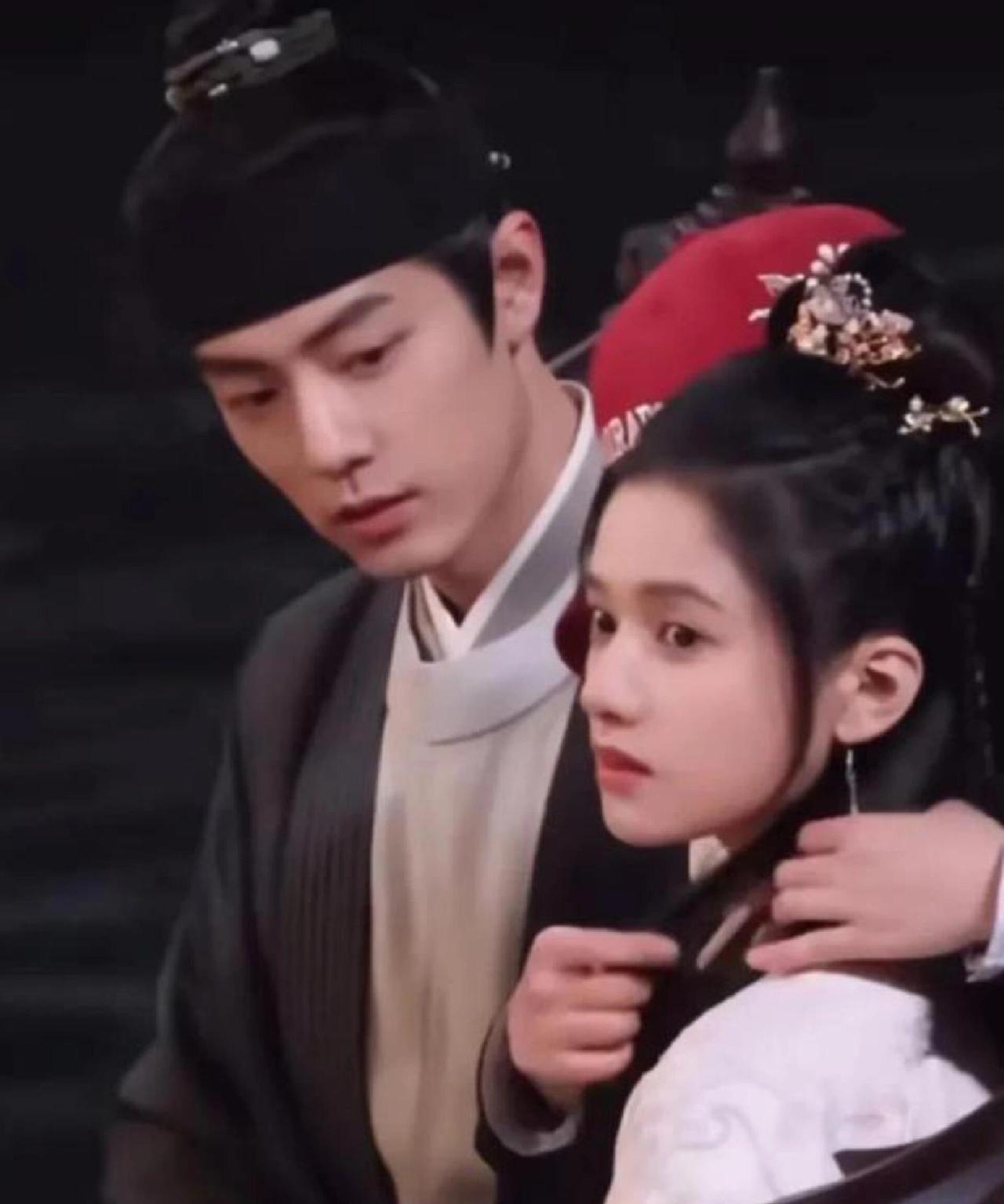 破案了，为什么张婧仪明明这么漂亮，却在《藏海传》和肖战没有一点CP感？主要是