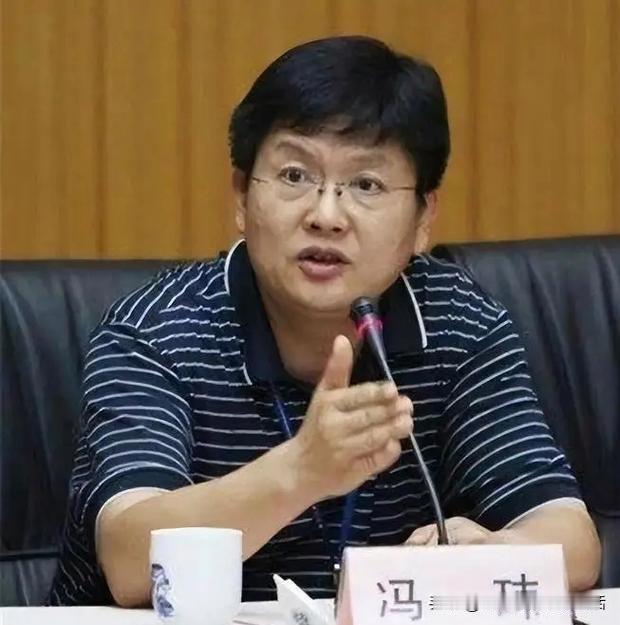可耻！国家不让去，他偏要组织去！还敢颠倒黑白谈爱国真的太离谱了！国家早就公
