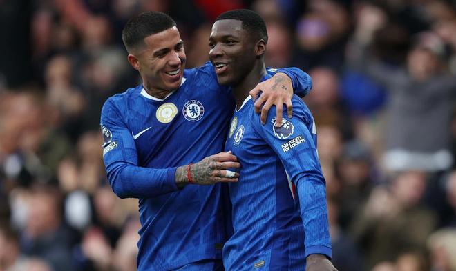 一个球队的发展，管理者真的很重要。切尔西就是买一堆人转几圈，成绩好不好现在的老板