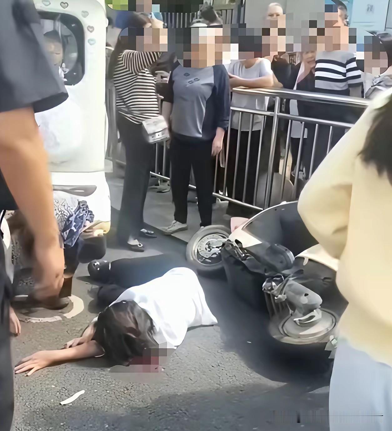 冲动的惩罚，不止是歌词！刀郎在《冲动的惩罚》里唱：“直到你转身离去的那一刻起