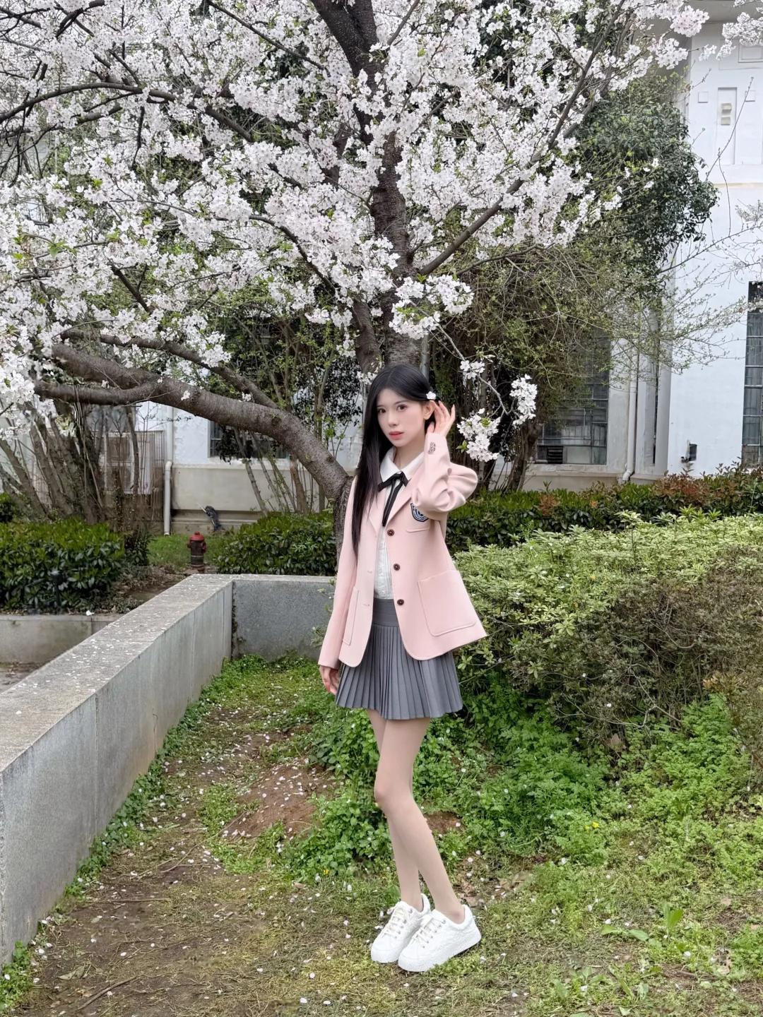 武大樱花和jk适配度拉满🌸