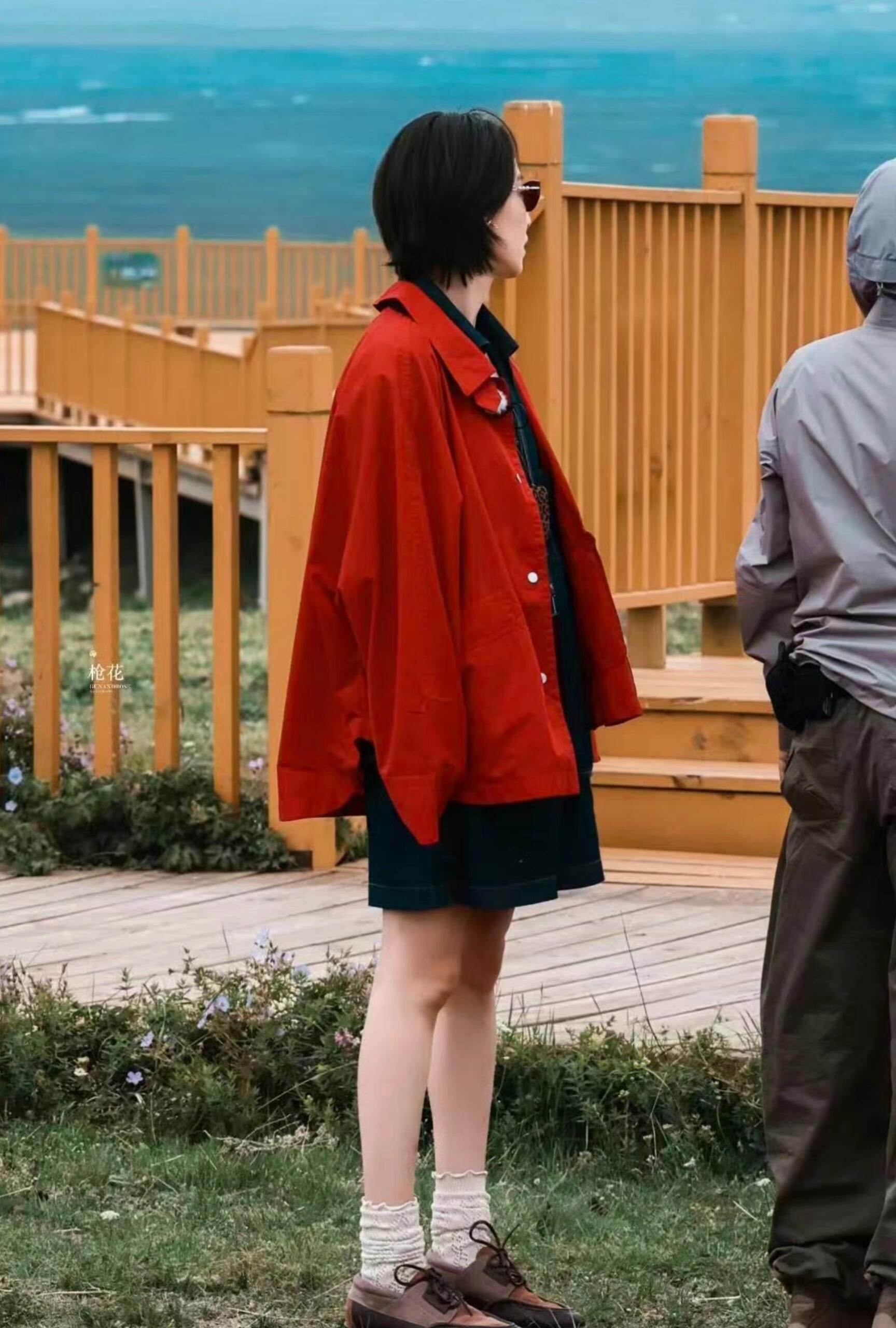 倪妮私服审美我将选择倪妮的穿搭作为我的解药！新疆录综艺这几套私服真的太好看了！