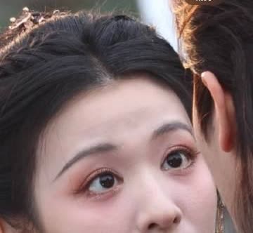 王楚然高清生图，好明显的毛孔