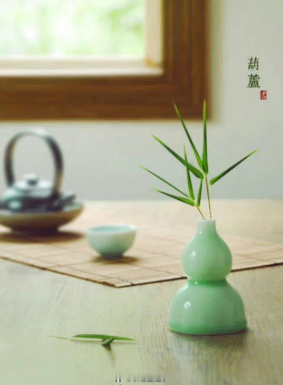 【不懂这20个词，做不好管理者】1、领导=带领+指导理解：作为一个领导，不但要领
