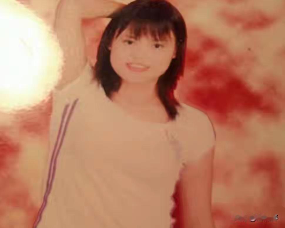 四川单亲妈妈抛弃5岁儿子，与男大学生私奔，失踪18年生死未卜在这个快节奏、充满