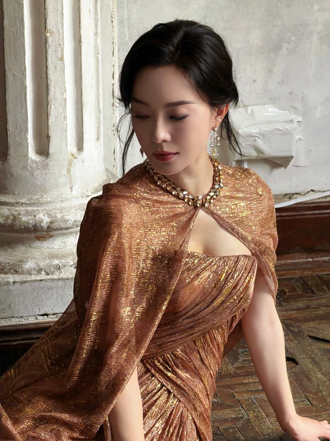 作为2026中国影视之夜推荐委员，陈数的行业分量肉眼可见。深耕荧幕多年的实力