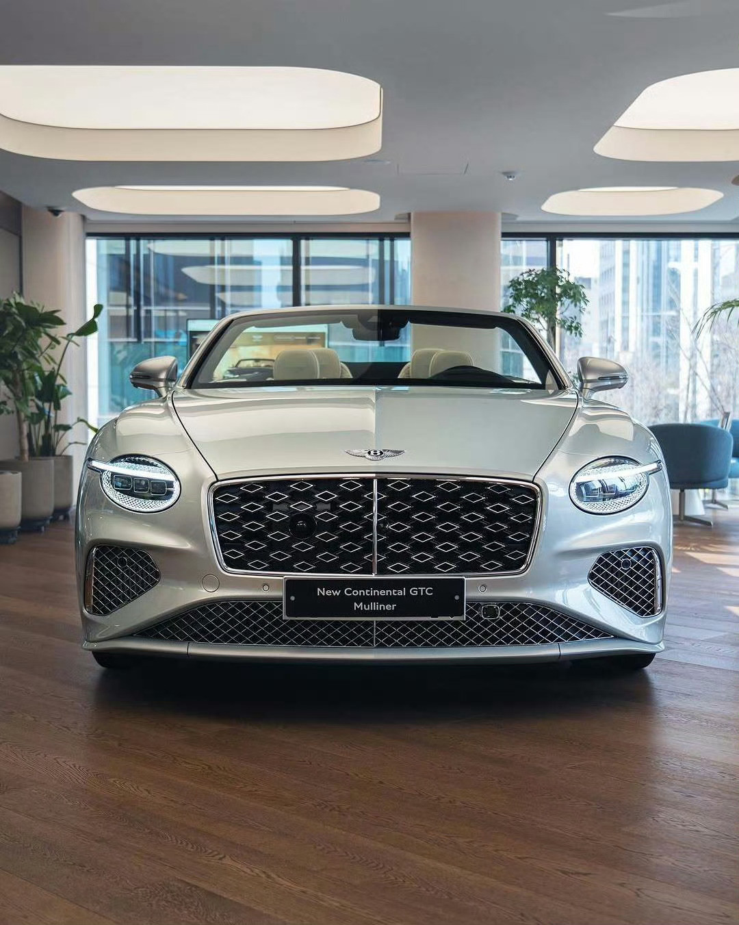 宾利ContinentalGTCMulliner​​​