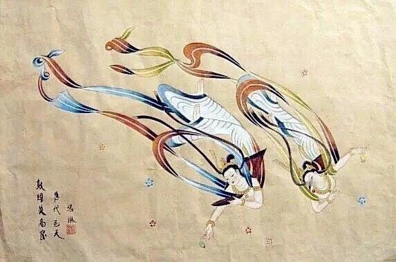 敦煌，是一个古老而灿烂的地方。每年八到十月，是敦煌最美的季节，与它