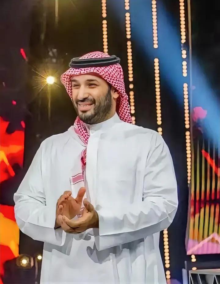 沙特这波操作真的精明吗？别被忽悠了！沙特72亿红海改道，根本救不了缺油！