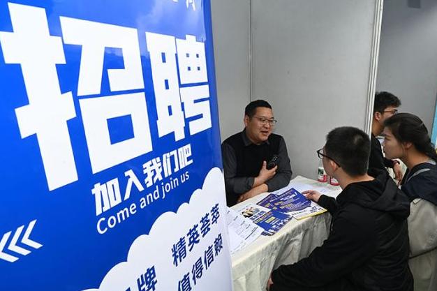细思极恐！缅北“园区”套路又升级了，现在不跟你谈高薪了：在国内注册公司、招应届生