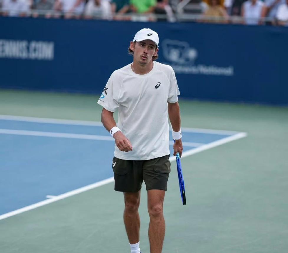 ATP1000#加拿大大师赛第四轮，德米纳尔6-2/4-6/6-4击败蒂亚