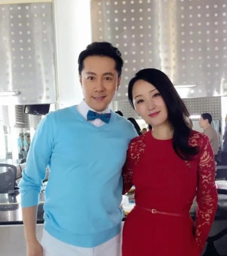 一次，蔡国庆开车去接宋丹丹，打开车门那一刻，把宋丹丹家小保姆吓得转身往回跑，小保