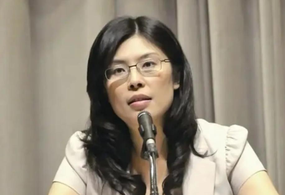 国民党高层对郑丽文提了一个要求，祖国统一要加速了！要知道，台湾海峡是国际海上