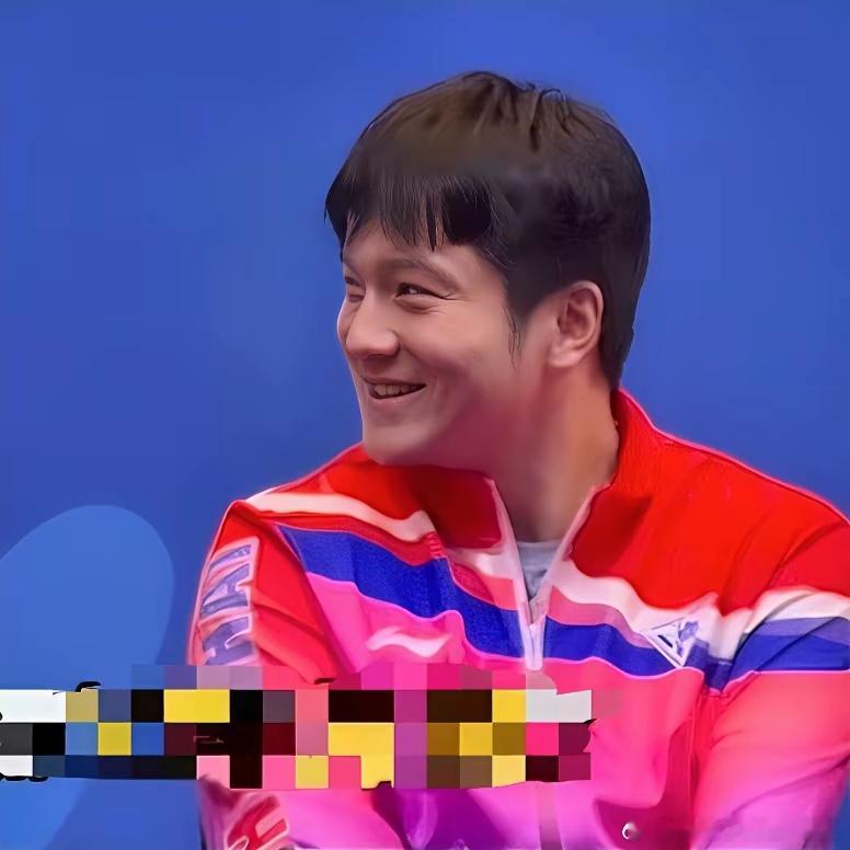 微表情骗不了人看神情，看态度你能很明显地发现，樊振东这次赛后的状态真的很放松，我