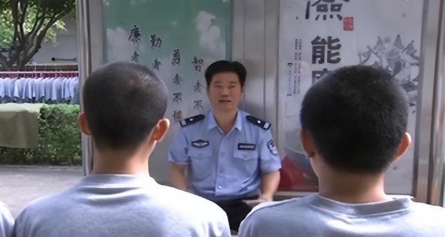 2003年10月，犯罪人陈某在接到死刑判决书后，和自己之前的管教民警叶剑雄说：“