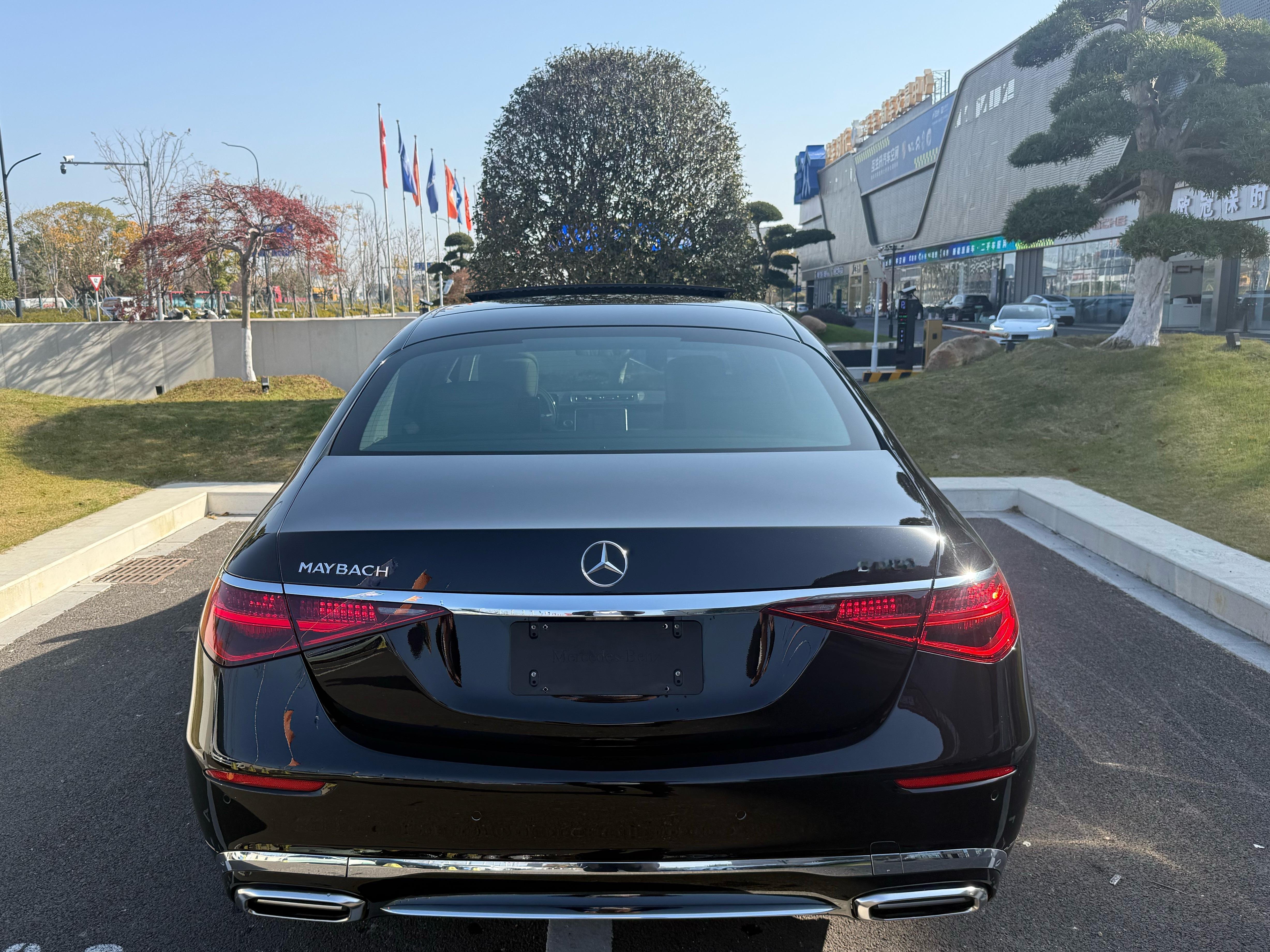 0事故小公里的迈巴赫S480有没有喜欢的