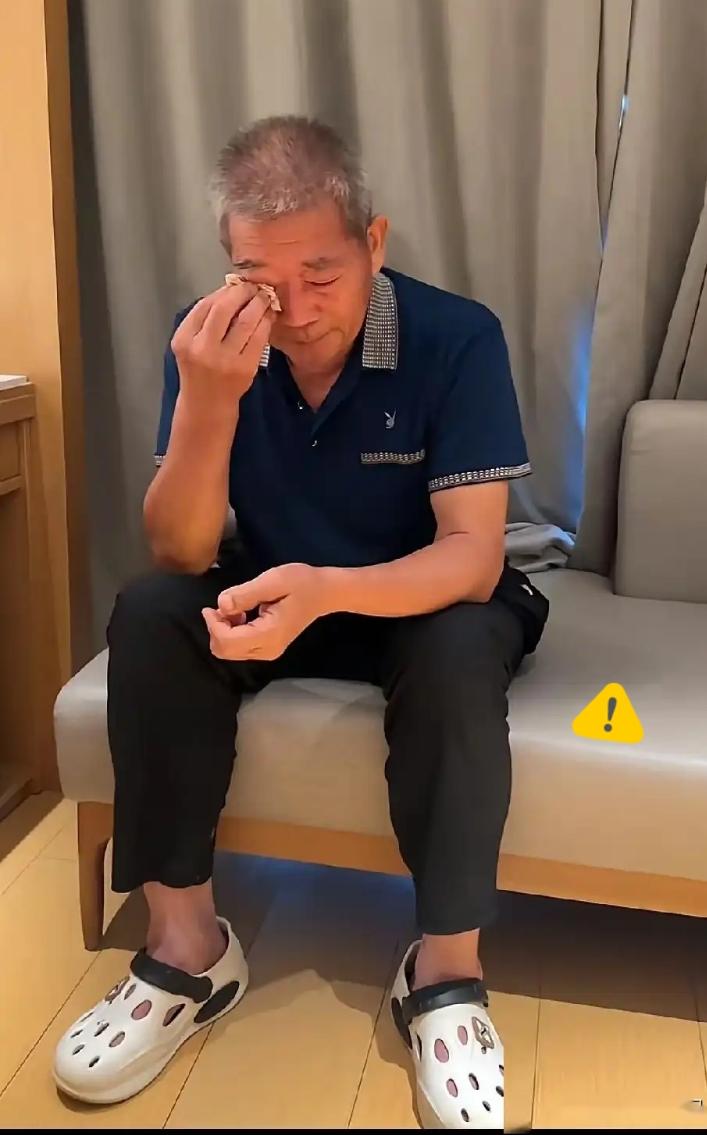 父亲节老黄首度坦白！天赐离世并非车祸，隐藏六年的心酸无人知晓！6月2