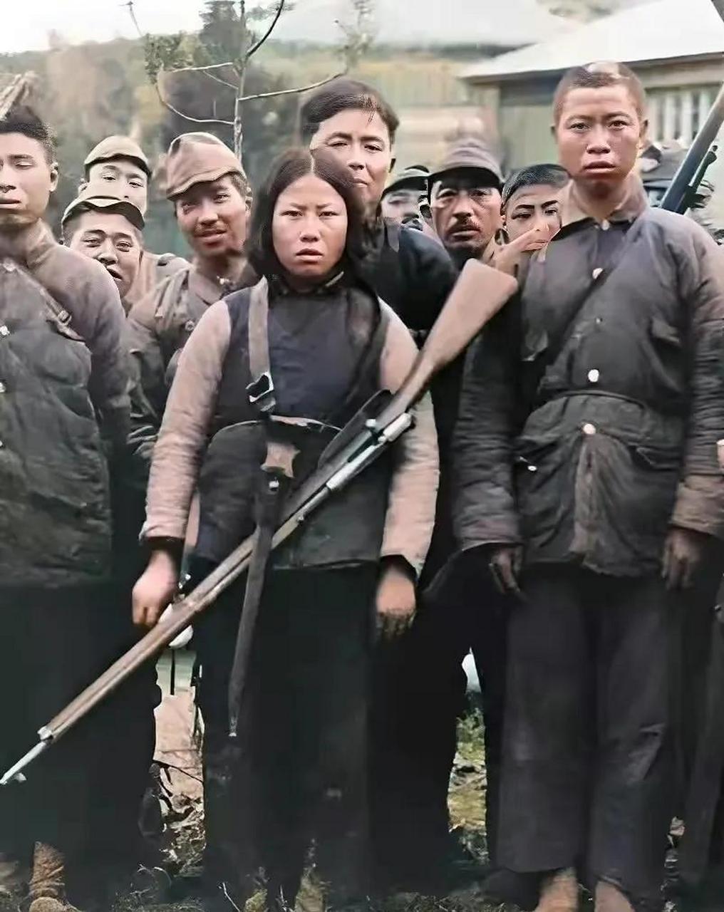 1940年12月，姚英在执行任务时遭汉奸出卖，被日伪军包围，她率部英勇抵抗，终因