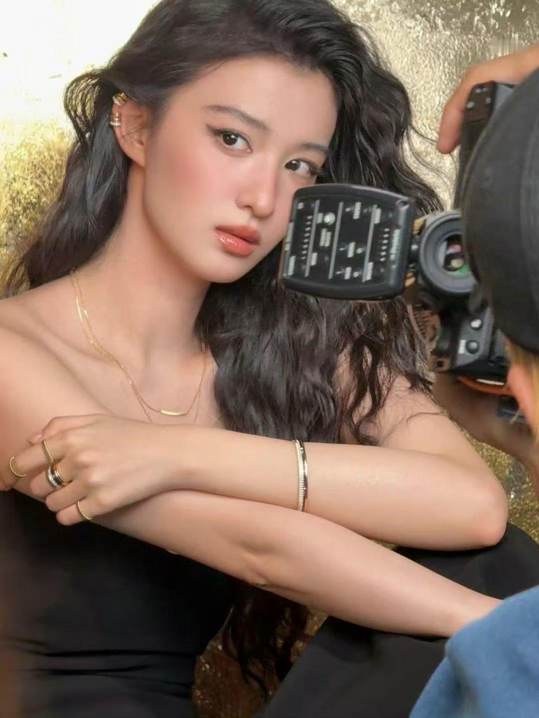 王楚然的七夕礼物是第一名喊着要赢第一，王楚然靠实力拿到的七夕礼物，看着就很让人