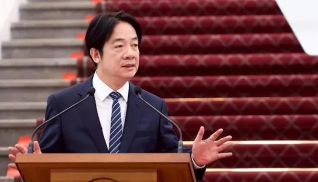 赖清德害怕了。赖清德今天的520表述通篇未提两岸关系，知名学者何志勇表示，赖清德