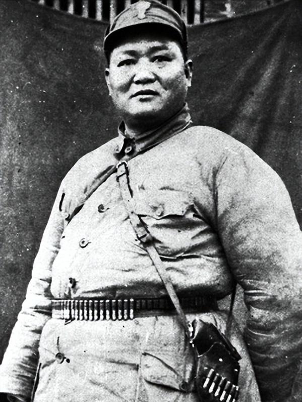 🌞1941年,新四军击毙了100多名日军,不久,日军派人来索要尸体,罗炳辉