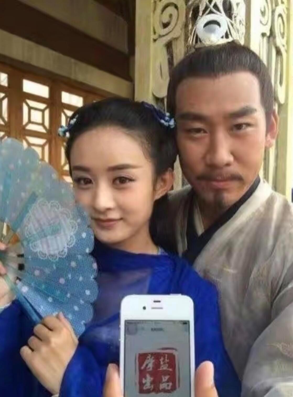 考古花千骨，这个摩严我要笑死了。​​​