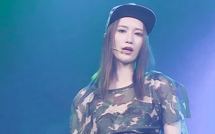 SNH48吴哲晗拍摄《呜吒(UZA)》MV感言_土豆