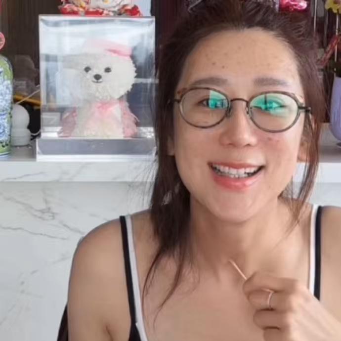 陈浩民老婆，隔着屏幕都感觉脸疼！陈浩民老婆蒋丽莎自曝在自己脸上扎了200多