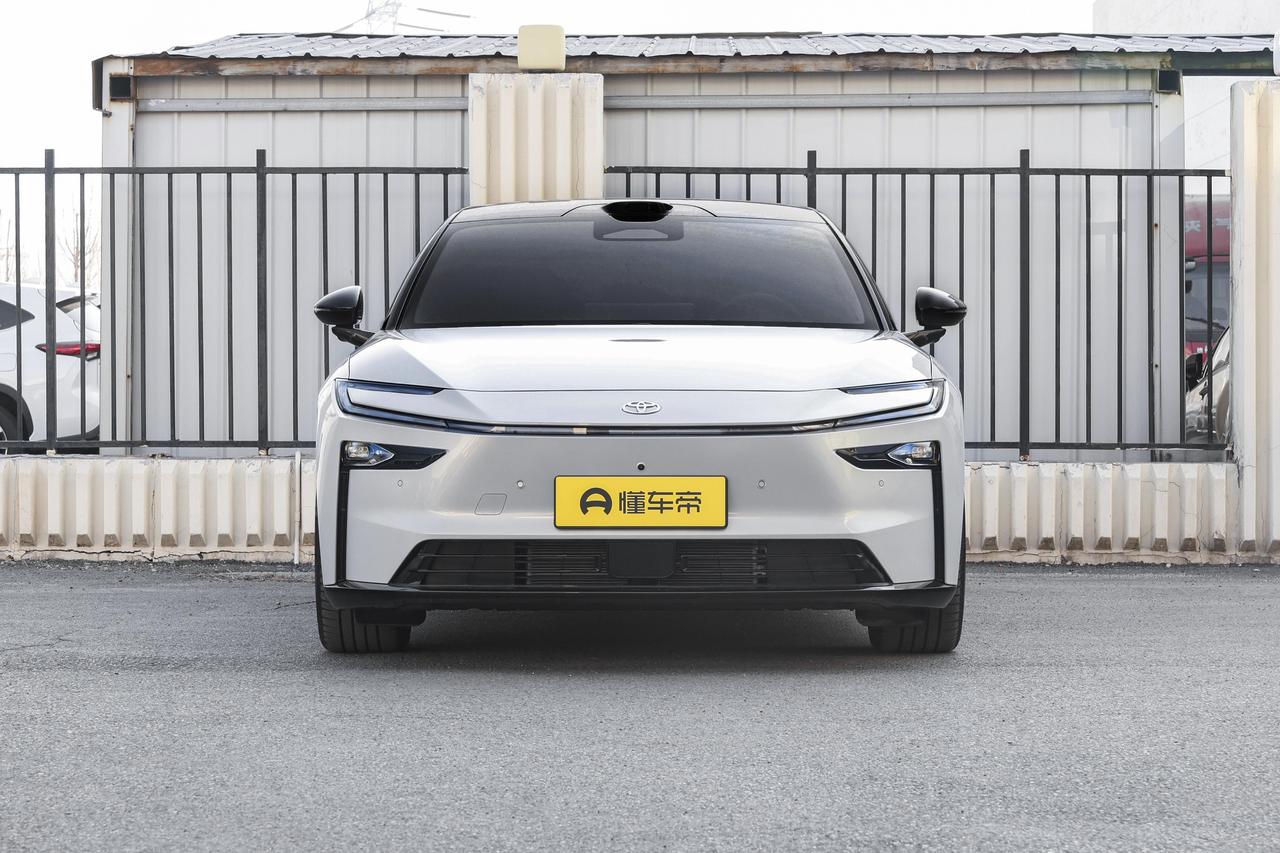 丰田铂智7三月上市前瞻：亮点与隐忧并存最近广汽丰田铂智7官宣3月上市的消息刷爆