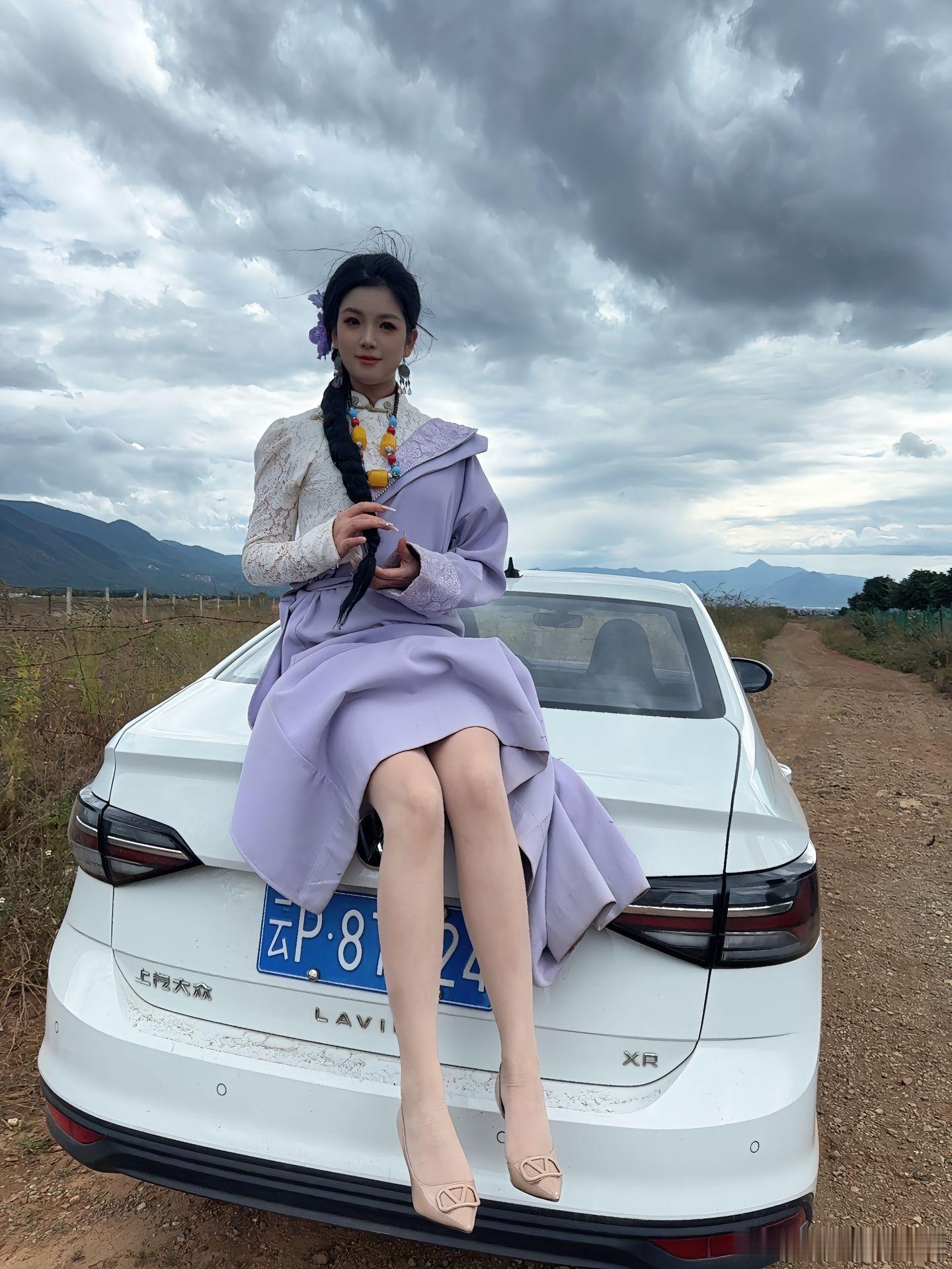 写真摄影日记民族姑娘，最美美女绘梦长廊