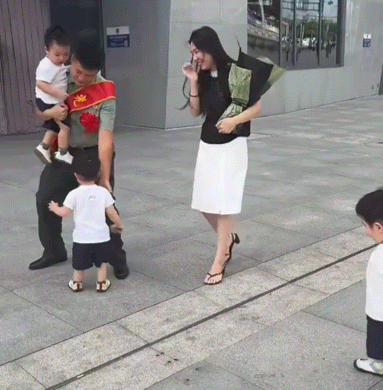 有什么是比这更幸福🥰的呢[比心][比心][比心]今天幸福感拉满永远不延迟幸福