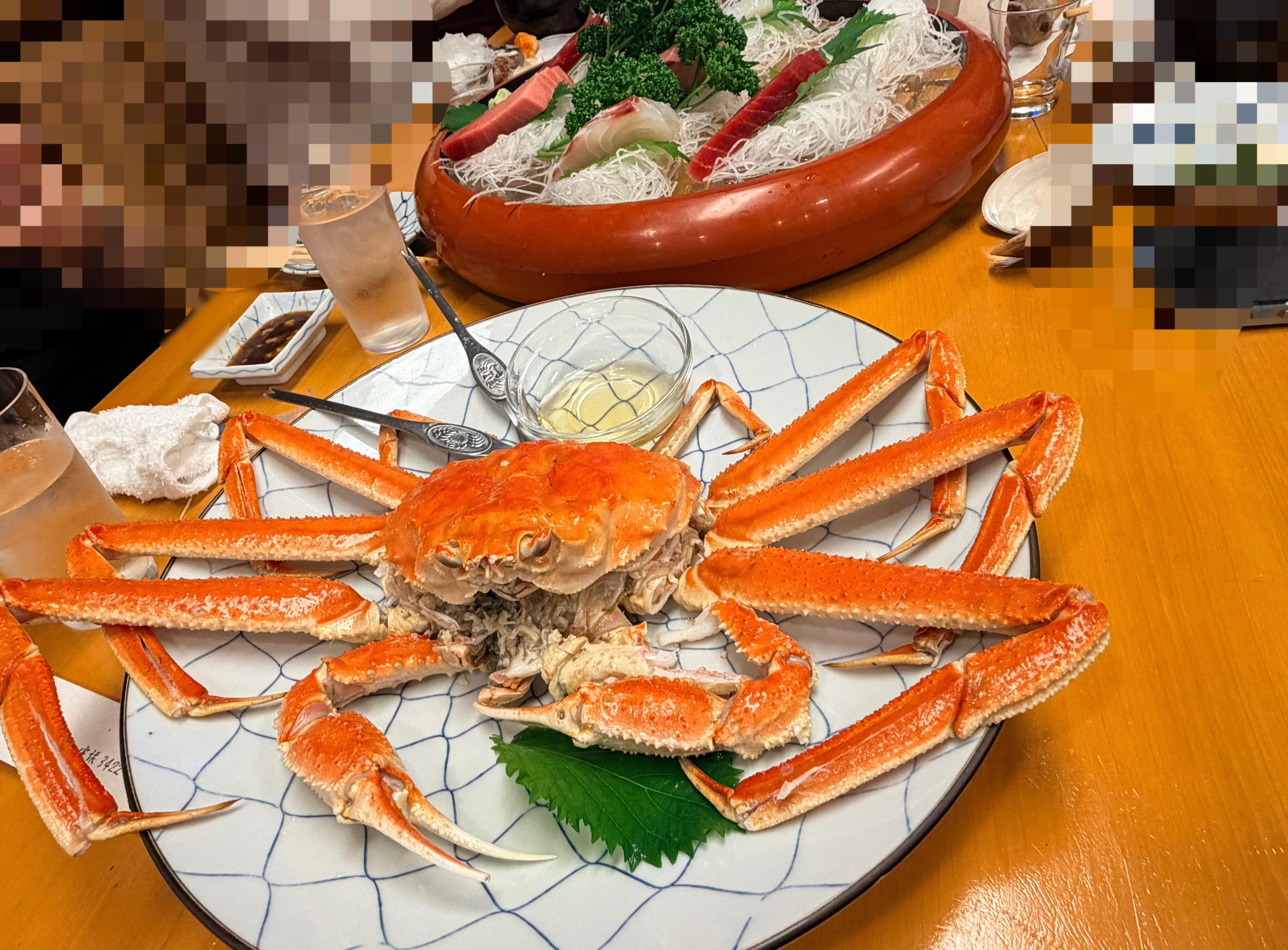旗旗家今天的饭海胆螃蟹吃爽了