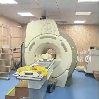 武汉的唐先生因为脖子疼，预约了医院的核磁共振检查，本来想着做完检查就能缓解不适，