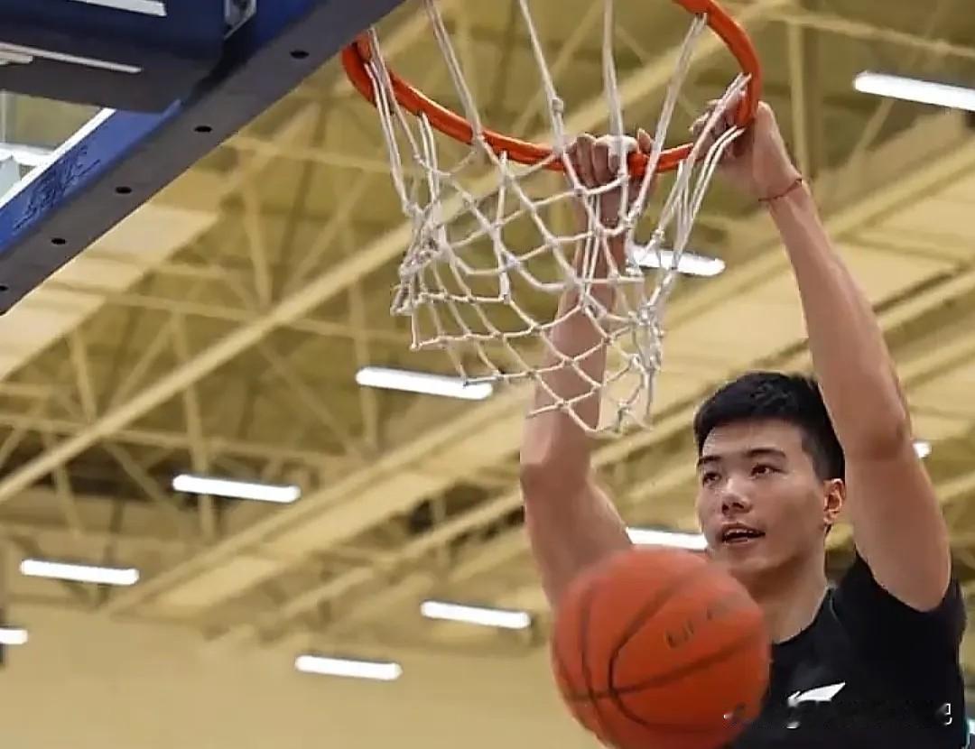 广东阵容有调整，战北控崔永熙&麦考尔或出战！今晚广东男篮将会主场对阵北控男篮，