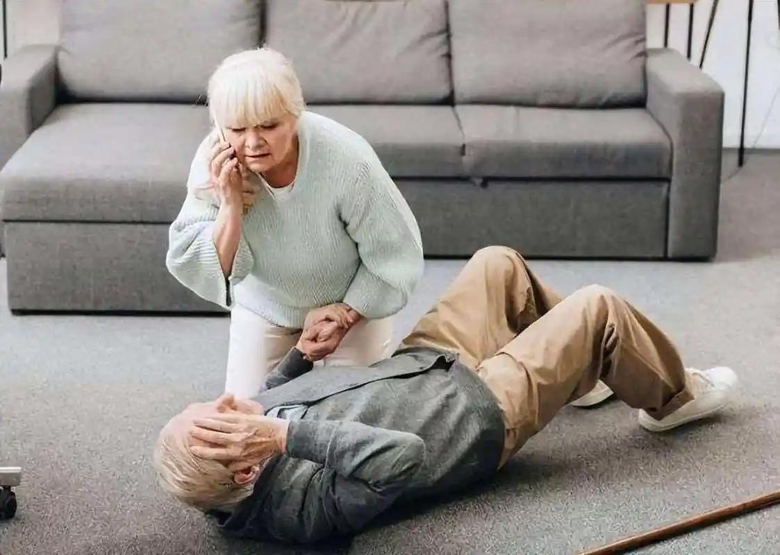 中国脑梗越来越多,都是缺乏叶酸导致?手把手教你怎么正确补叶酸现在得脑梗的人,越