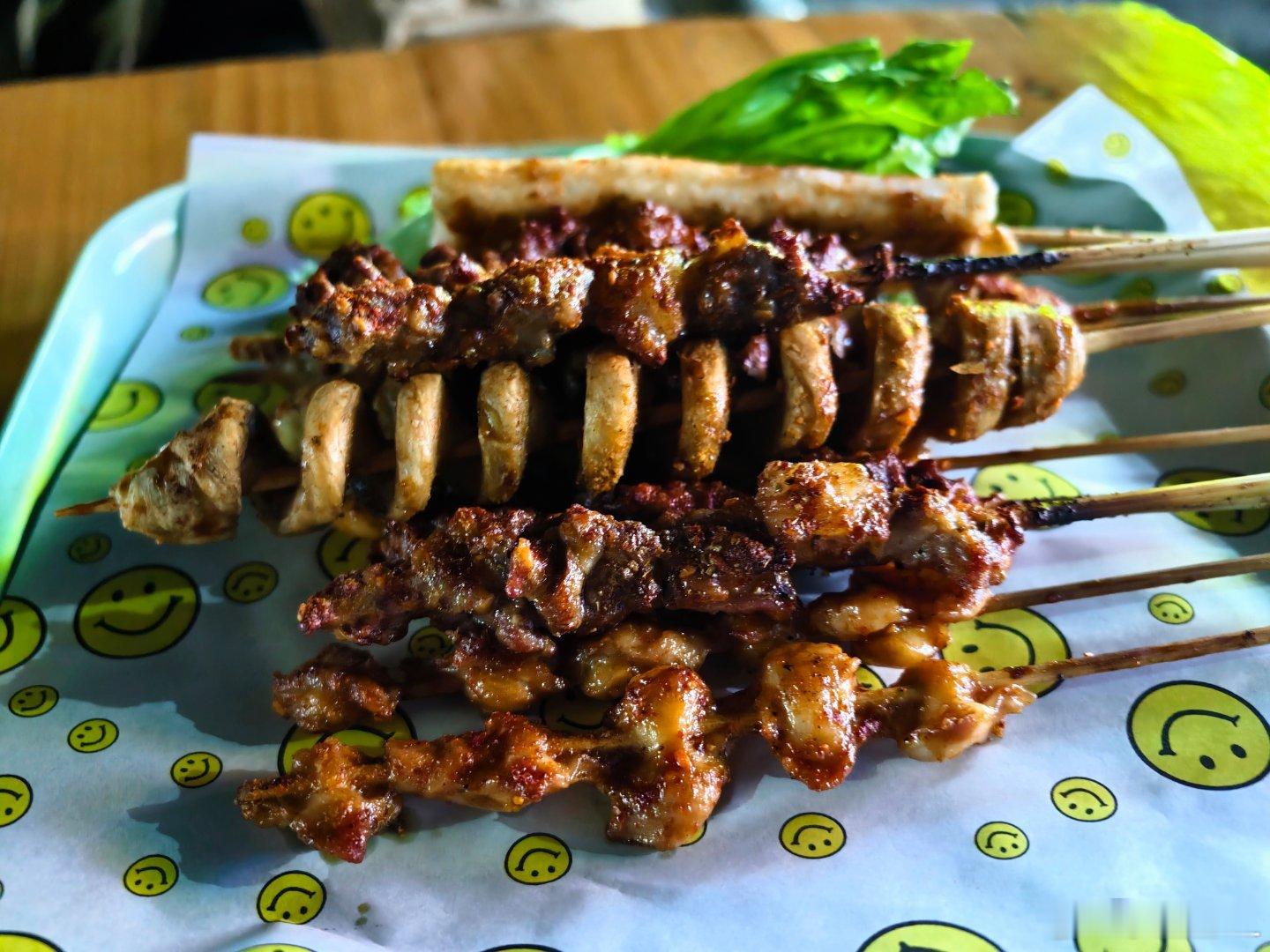 深夜放个毒，这是在广东吃到最好吃的新疆烧烤啦！