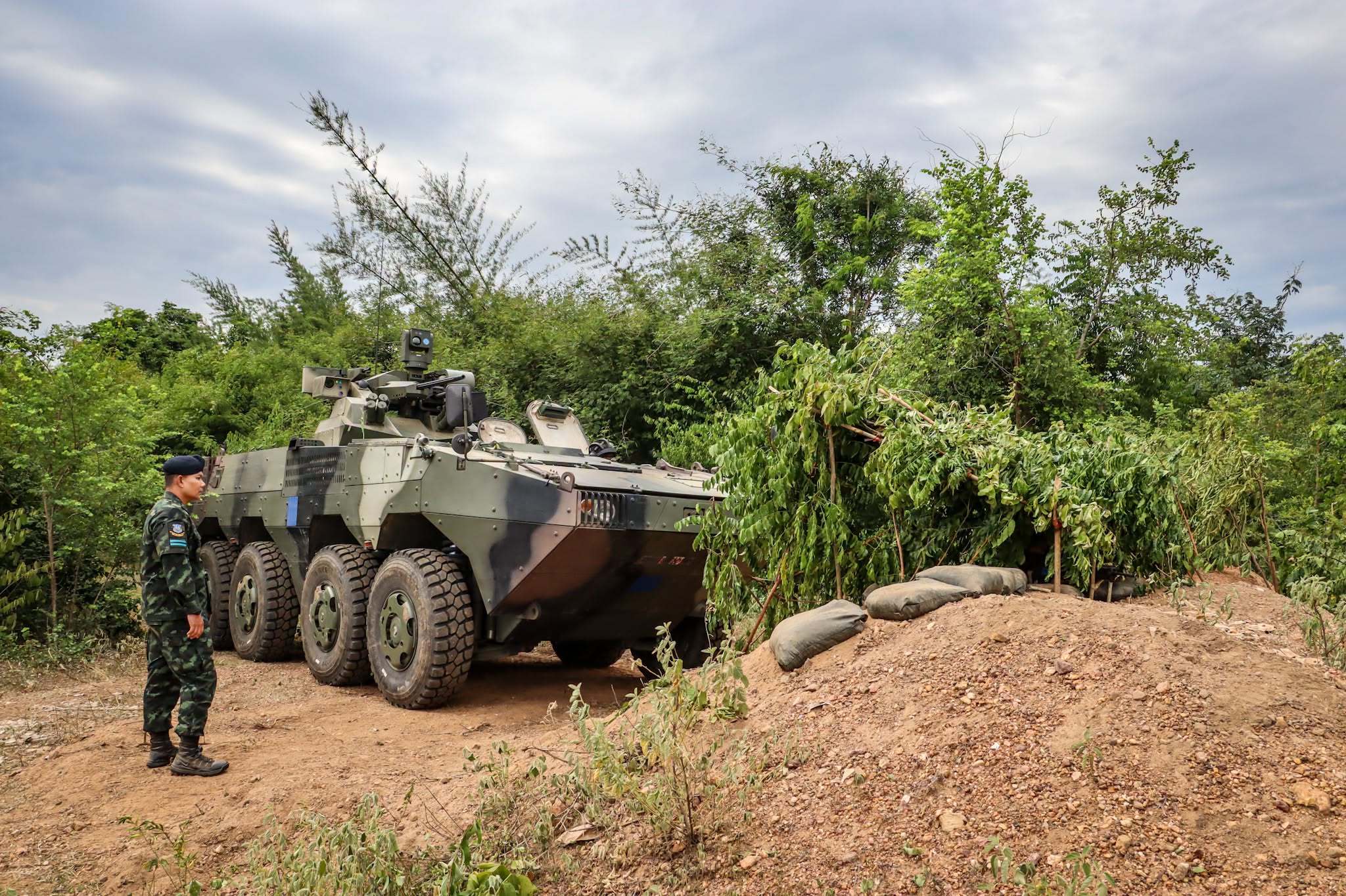 装备🇨🇳VN-1C步兵战车的泰国皇家陆军第一骑兵师第二骑兵团第十五骑兵营在素
