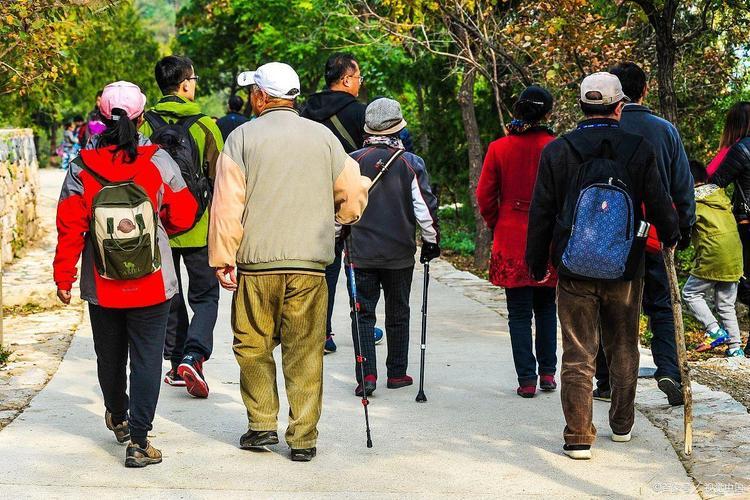 观点创作激励赛这次我前往江苏省的苏州市、无锡市、镇江市和扬州市游玩。在这四个